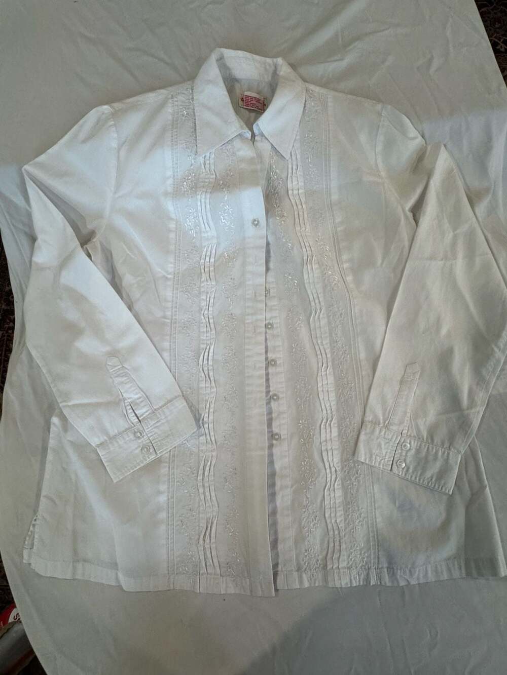 Toffee & Apple Long Sleeve Button Down Shirt Size L White Embroidered